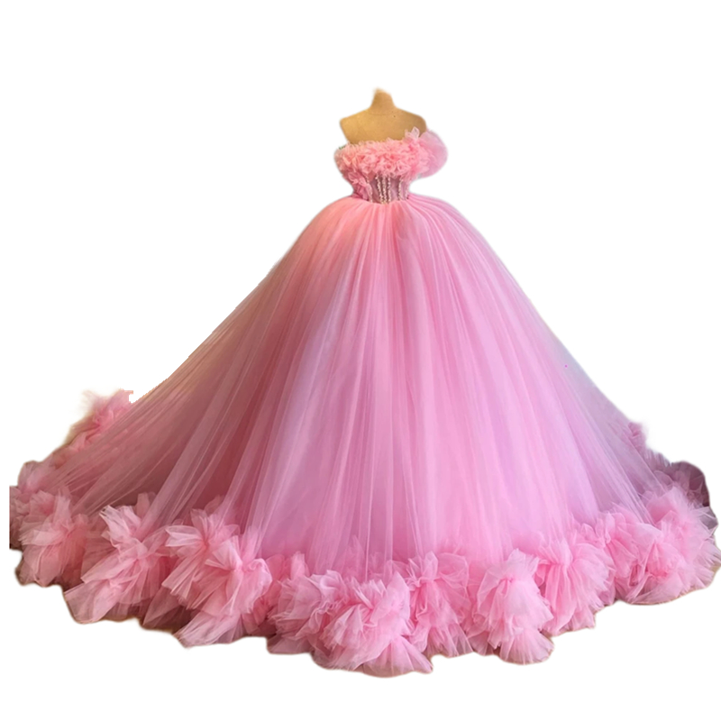 Baby Pink Tulle Una spalla Abiti Quinceanera Abito da ballo con volant Abito da principessa Prom Corsetto Lungo Occasioni speciali Dolce 16 Abito da festa di compleanno 2024