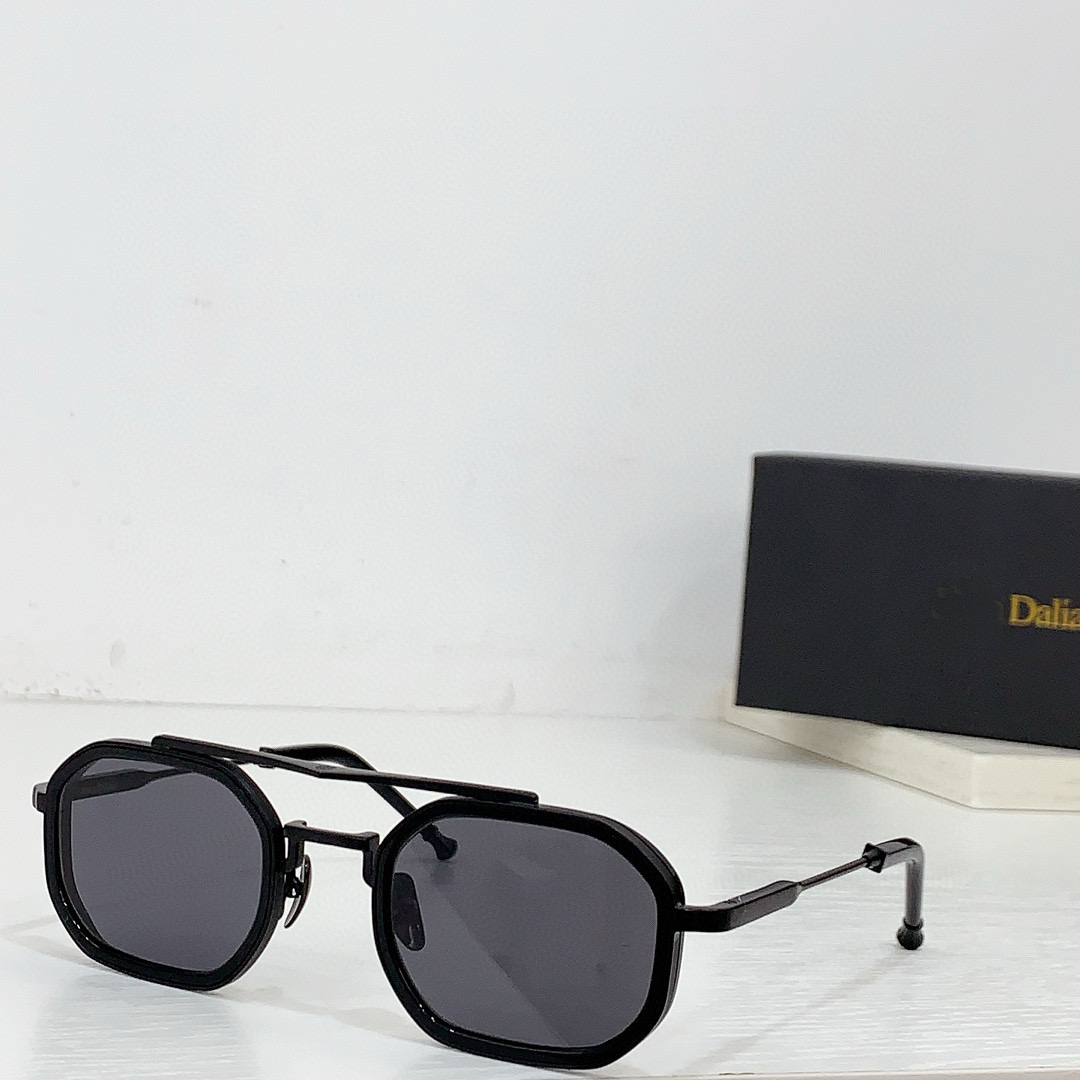 Mode Klassieke Designer Zonnebril Voor Dames Heren Metaal Vierkant Gouden Frame UV400 Gradiëntlenzen Vintage Stijl Attitude Zonnebril Bescherming Designer Brillen