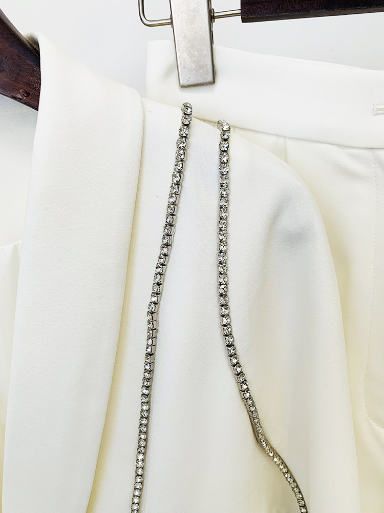 10018 2024 XXL Milan Style Dwuczęściowe spodnie Koraliki wiosenne letnia marka tego samego stylu setki setki krótkie spodnie Empire Lapel Neck White Oulai
