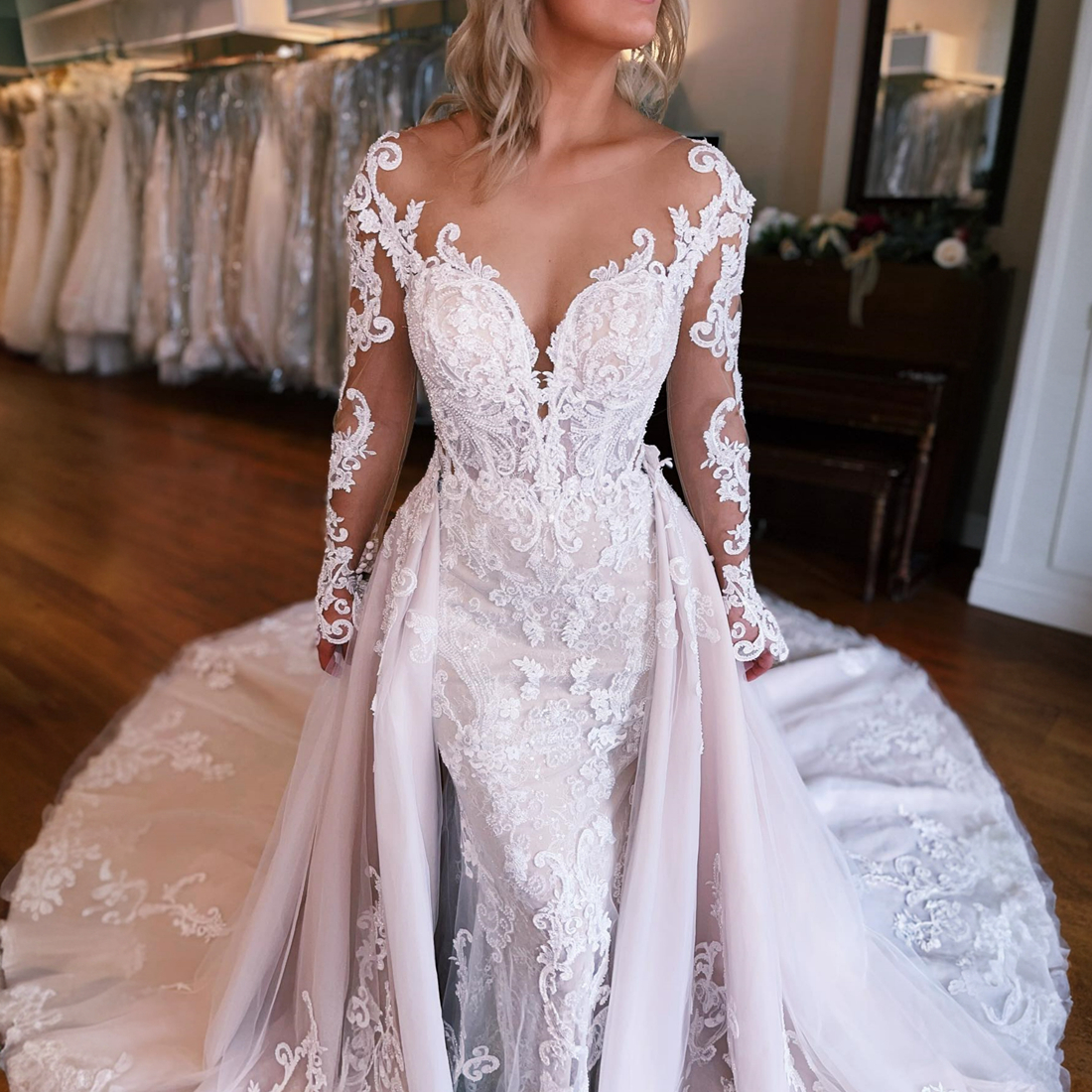 Luxury Mermaid Wedding Dress for Bride with Detachable Train Sheer Neck Long Sleeves Beaded Lace Tulle Bridal Gowns for Marriage Dresses Designers Gown NW067