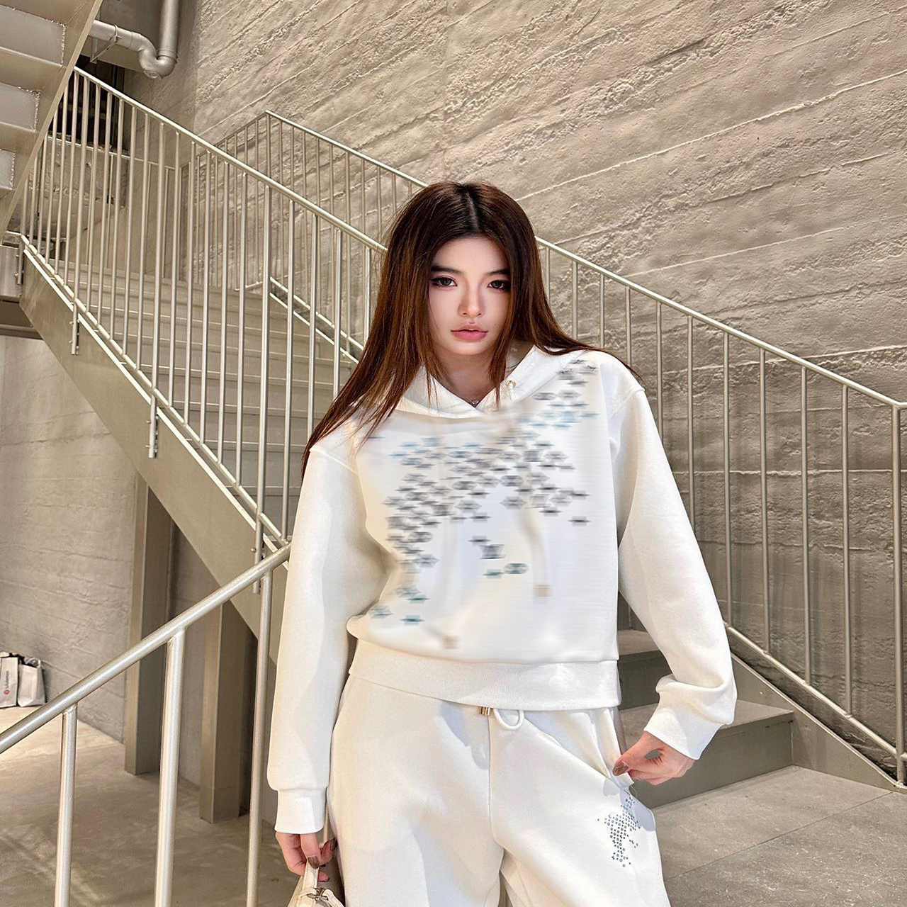 Designer Kvinnor Tracksuits Black and White Full Print Logo Luxury Fashion Sports Spring Women's Loose Hooded Sweatshirt Sweatpants Suit