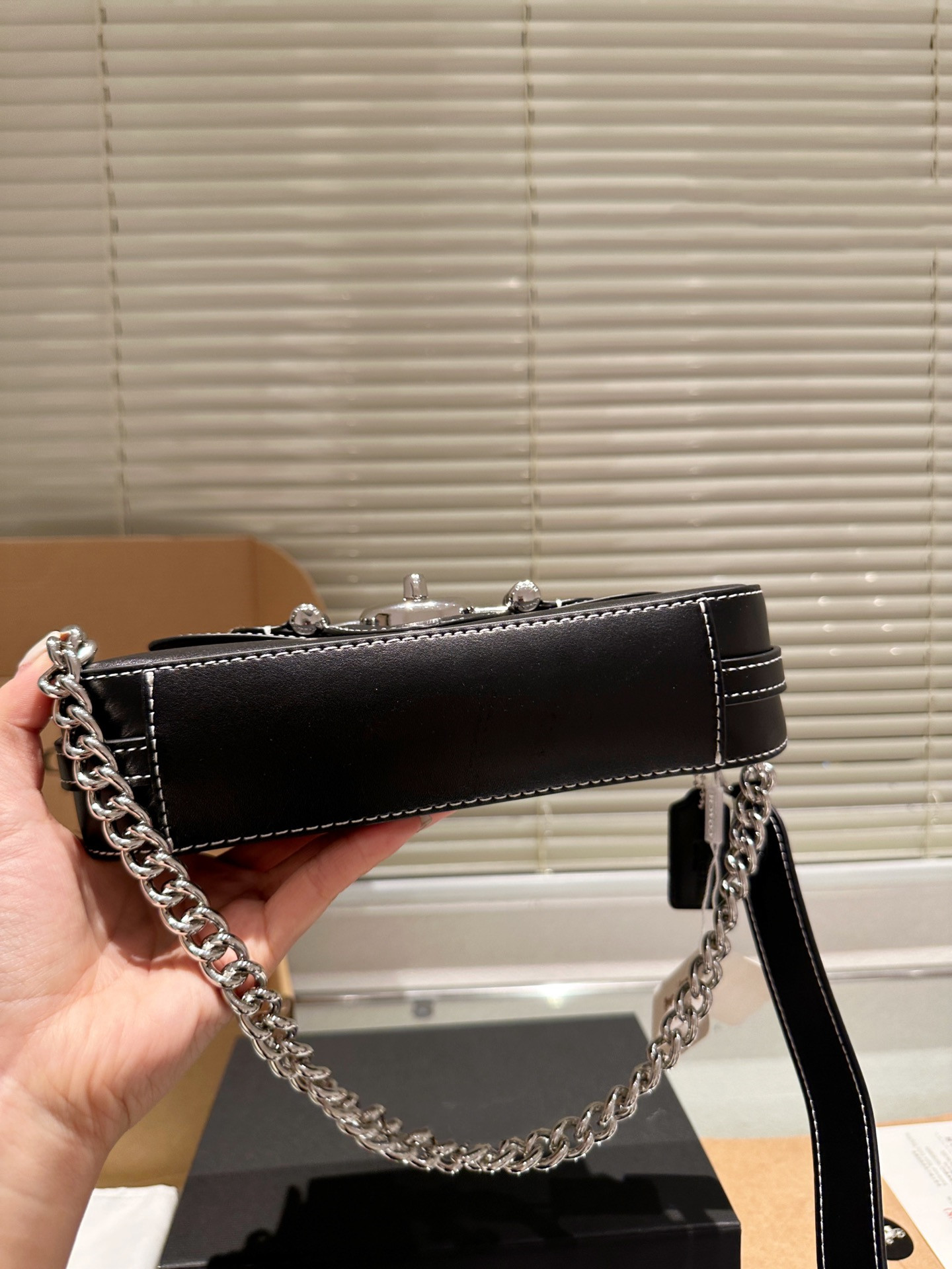 Lyxdesigner retro väska brie kedja turnlock armhålväska äkta läder bra match klaff axel kvinna praktisk mode shopping crossbody väska hög kvalitet