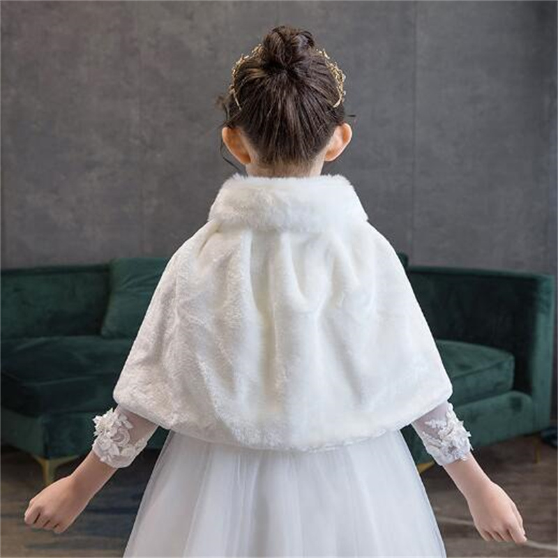 2024 NYA Fashion Bow Children's Shawl Jackers faux päls Vit bröllop Bankett Waistcoat Girl's Coat Short