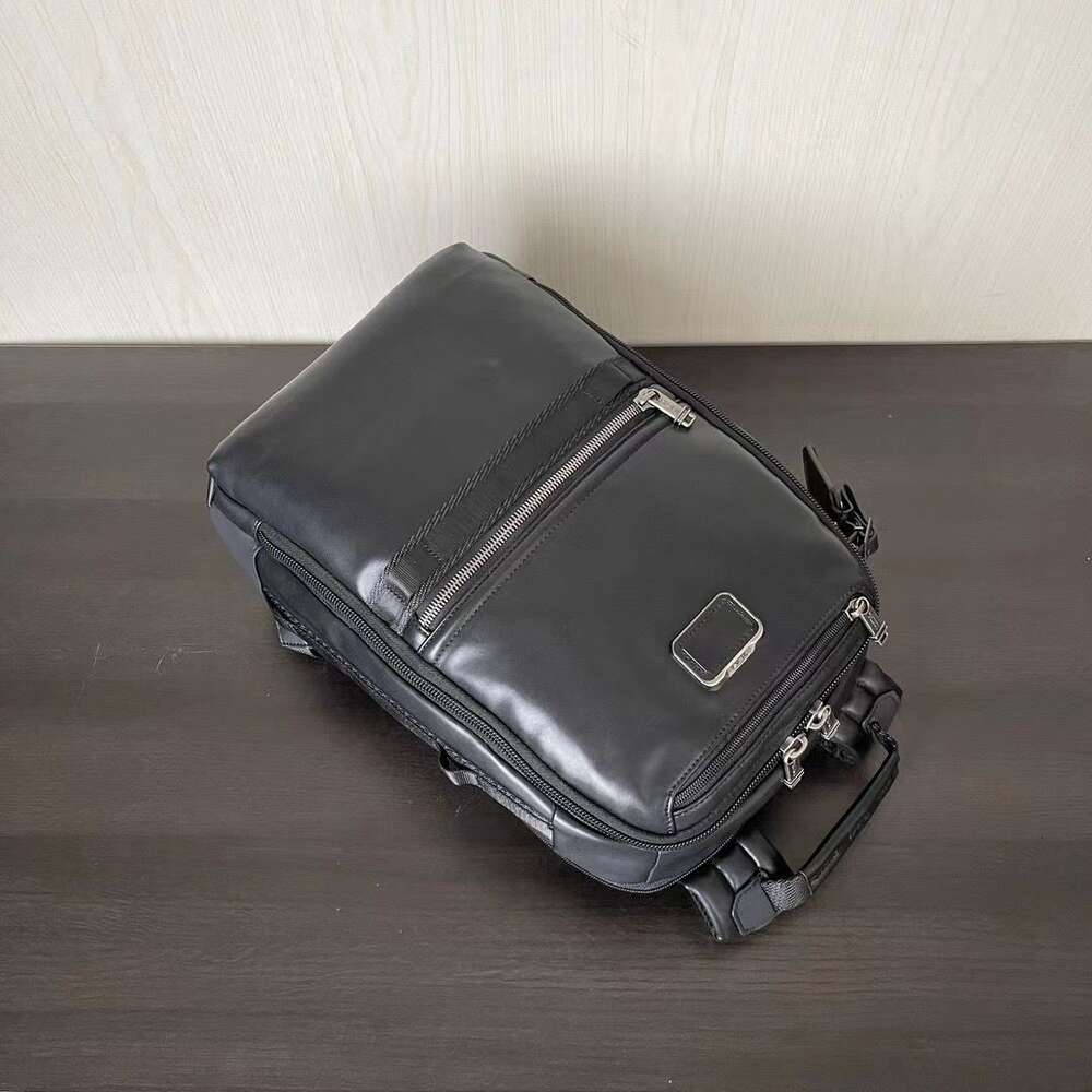 Alpha 2024 Back Tummii Designer läder ryggsäck Tummii Business Pack Bag Trend Mens Högkvalitativa modemän Funktionella väskor Travel Vattentät T0H9