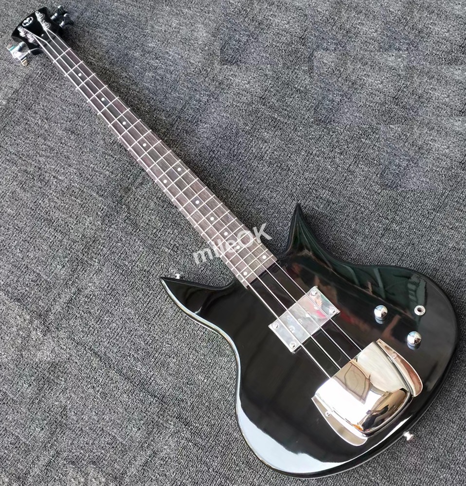 Yeni Varış Spector Black Bass, daha kaliteli bas gitar, özelleştirilmiş hizmet mevcut