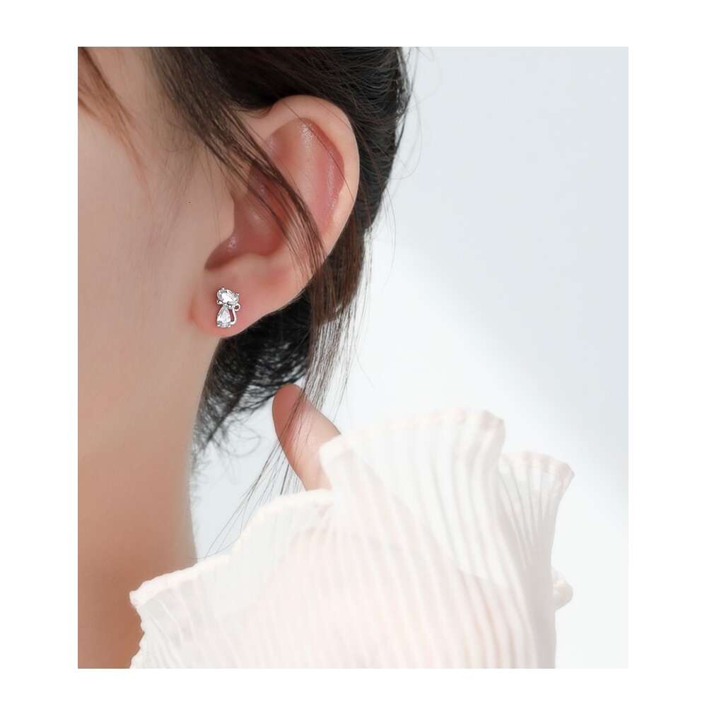 Japanese and Korean Versions Cat for Women New Niche Earrings Cute Animal Accessories Children's Earrings