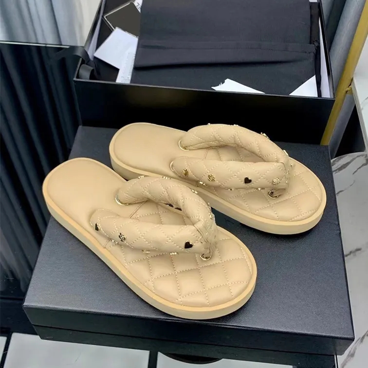 Designer-Flip-Flops für Damen, legere Strandschuhe mit Plateausohle