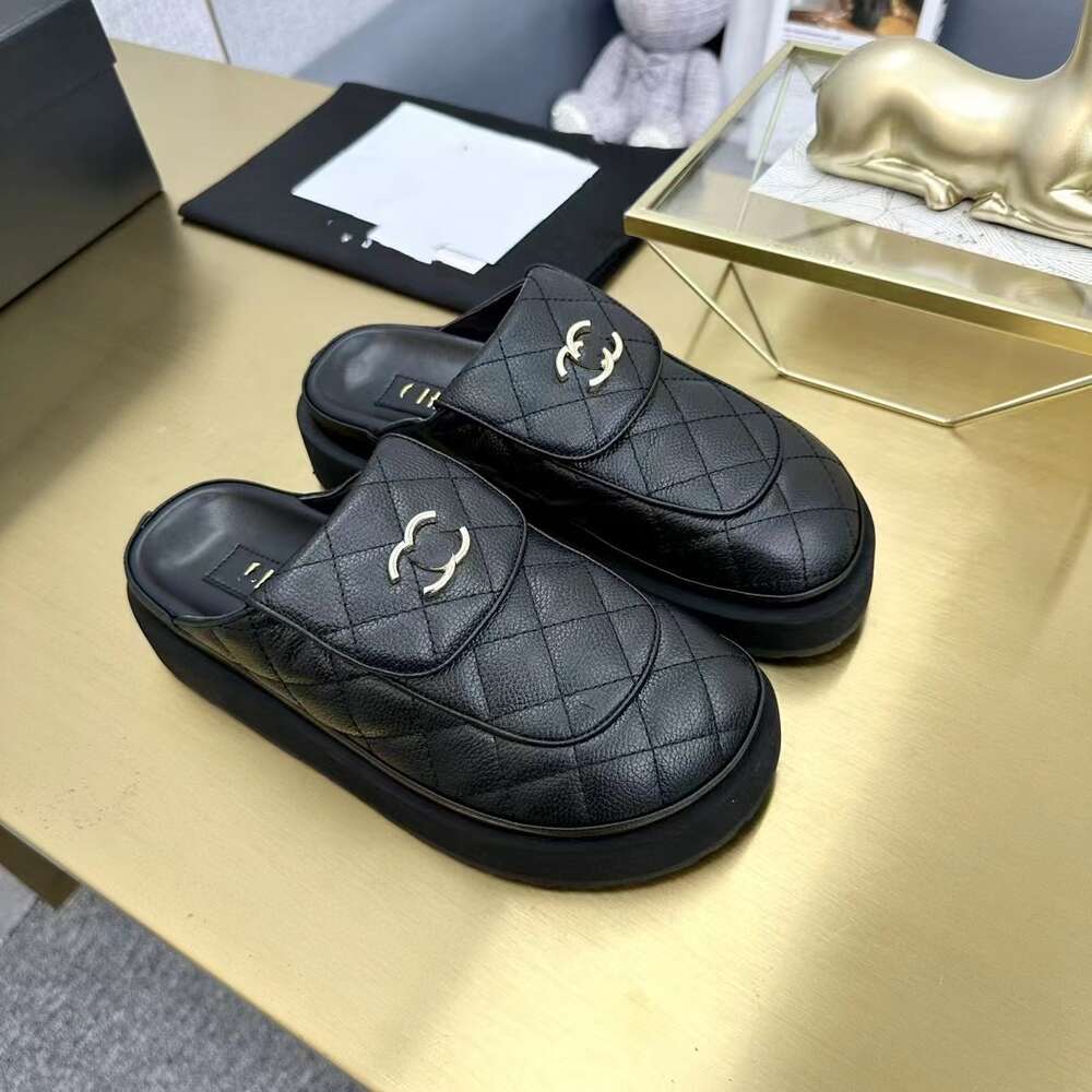 2024 New Small Fragrant Style Lock Buckle Shoes Thick Sole Baotou Casual Flat Bottom Ugly Cute Half Torch Diamond Pattern Lefu Slippers for Women