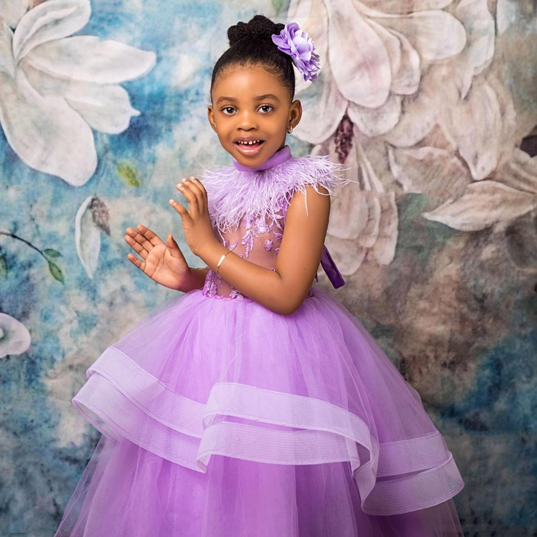 Feather Purple Flower Girl Dresses High Neck Lace Tiered Tulle Ball Gowns Flowergirl Dress Princess Queen Birthday Party Dress Gowns for Girls NF015