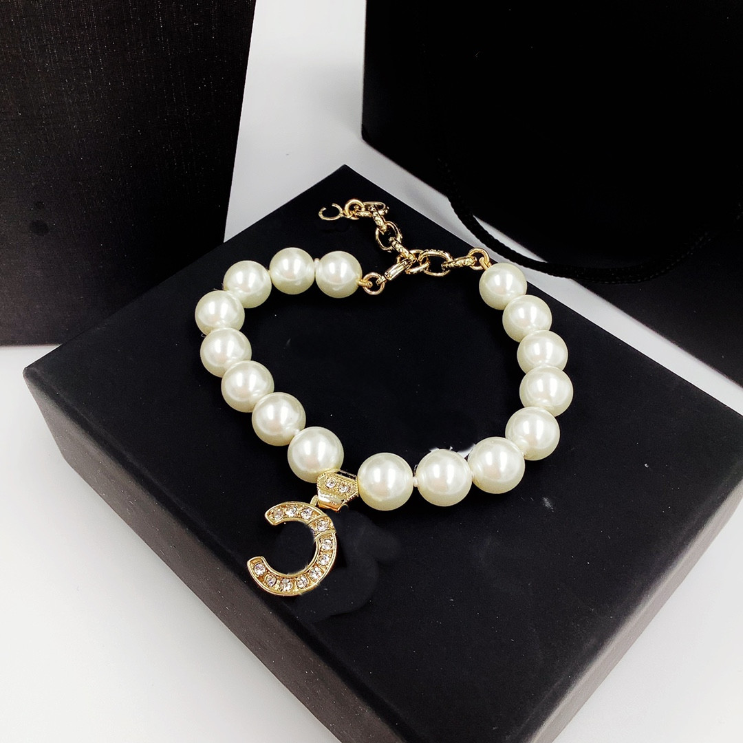 Luksusowy projektant gwiazda Pearl Diamond Bransoletka 18K Gold Pearl Heart Bransoletka dla kobiety Prezent Bransoletka ze stali nierdzewnej Podaż biżuterii