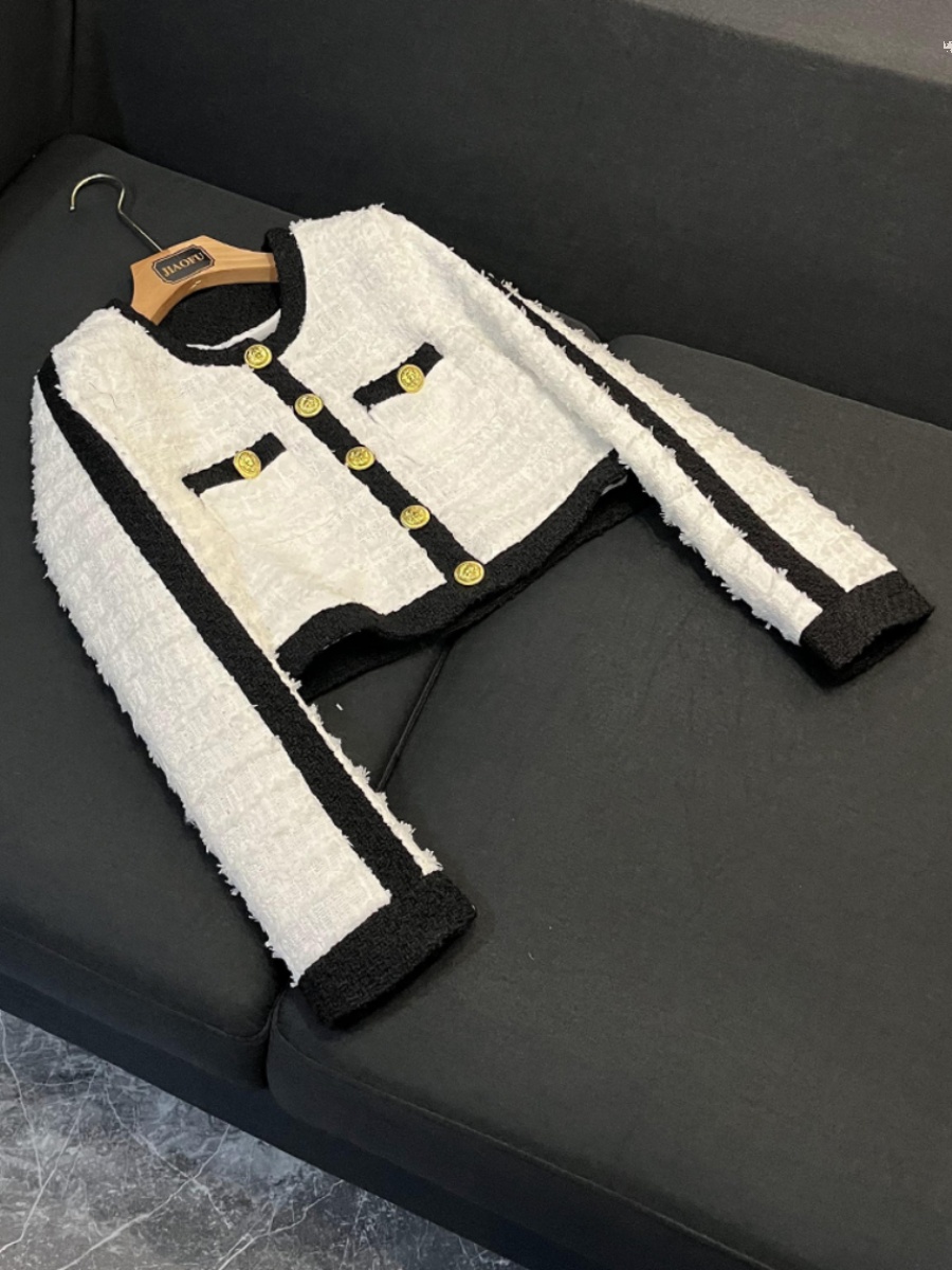 2024 Spring White Black Contrast Color Two Piece Dress Sets Long Sleeve Round Neck Tweed Single-Breasted Jacket + Panelled Pockets Short Skirt Two Pcs Suits O4J152751