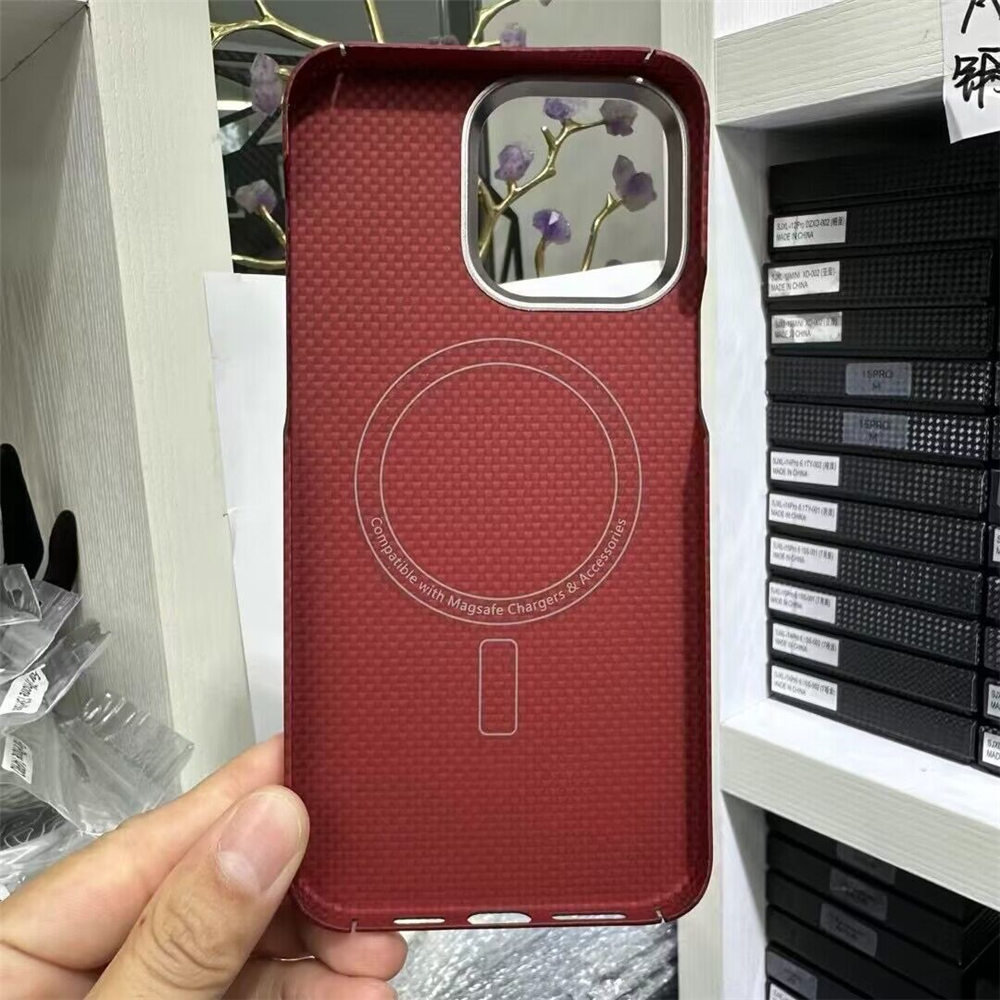 Magnetisk äkta kolfiber Aramidfodral för iPhone 15 Pro Max 15 14 Kinesisk röd mag säker täckning