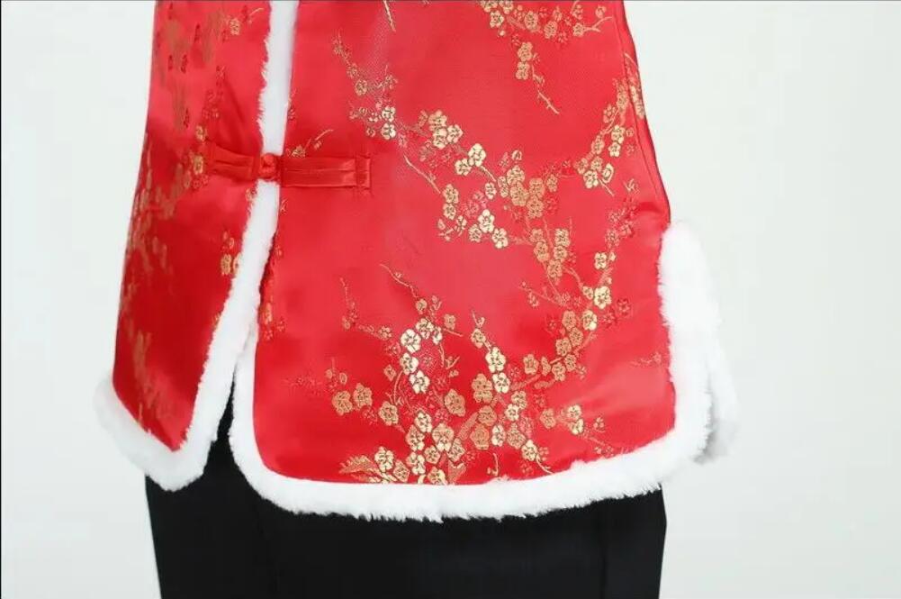البيع بالجملة الصينية الجديدة التقليدية للنساء المطرزات ساتان القطن سترة الخريف الشتاء سترة تانغ بدلة السيدات معطف أحمر عارض