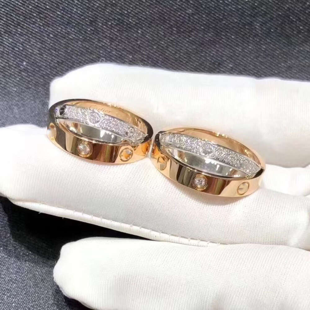 High version v gold High Version Hot Selling Two in One Couple Ring with Gold Plating, Fashionable Personalized Index Finger, Light Luxury and Niche Design Sense