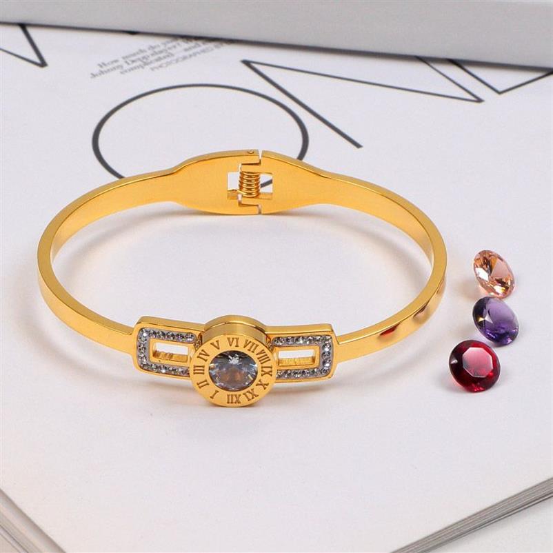 Design de mode 3 couleurs femmes bracelets chiffres romains en trois dimensions couleur CZ pierre changement diamant évidé titane acier Bra262k