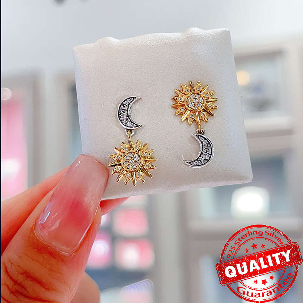 Błyszczący szterling Sier Sun and Moon Hoop for Women Party Studs Kolczyki