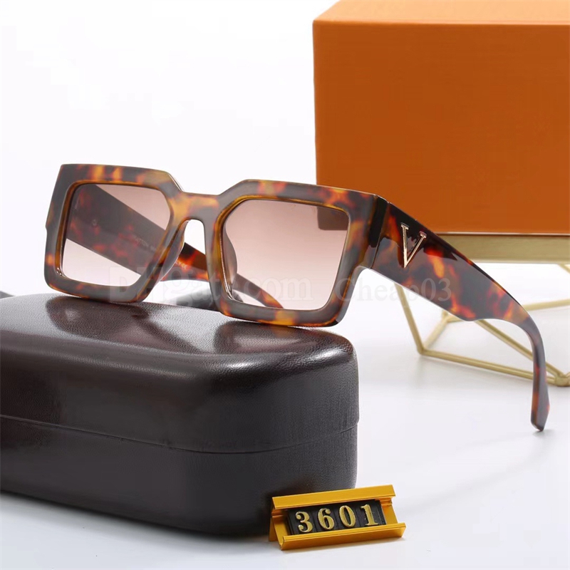 Lunettes de soleil de luxe pour homme femme unisexe designer lunettes de soleil de plage rétro petit cadre design de luxe rétro qualité supérieure avec boîte