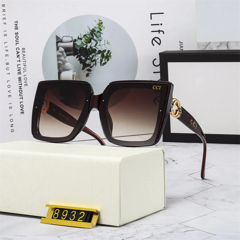 Moda Diseñador clásico Gafas de sol polarizadas de lujo para hombres Mujeres Diseño Piloto Gafas de sol UV400 Gafas Marco de metal Lente Polaroid 8932 Con caja y estuche