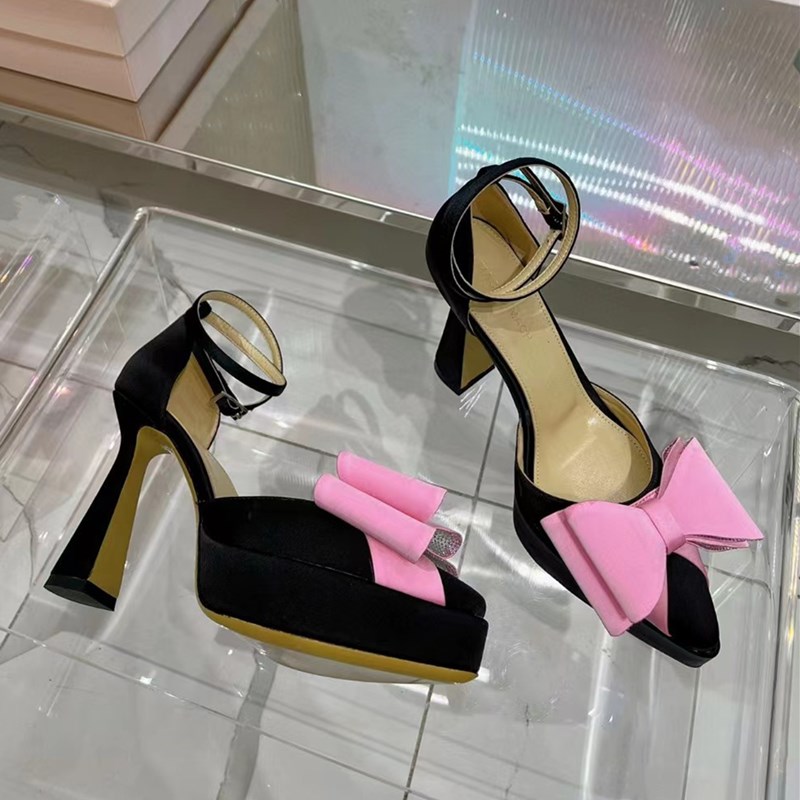 Machmach High-heeled Songals for Womens Mach Satin Bow Bar Dress Shoes أحذية كريستال مملوكة الحذاء المسائية المصممة حزام كعب الكاحل 35-42