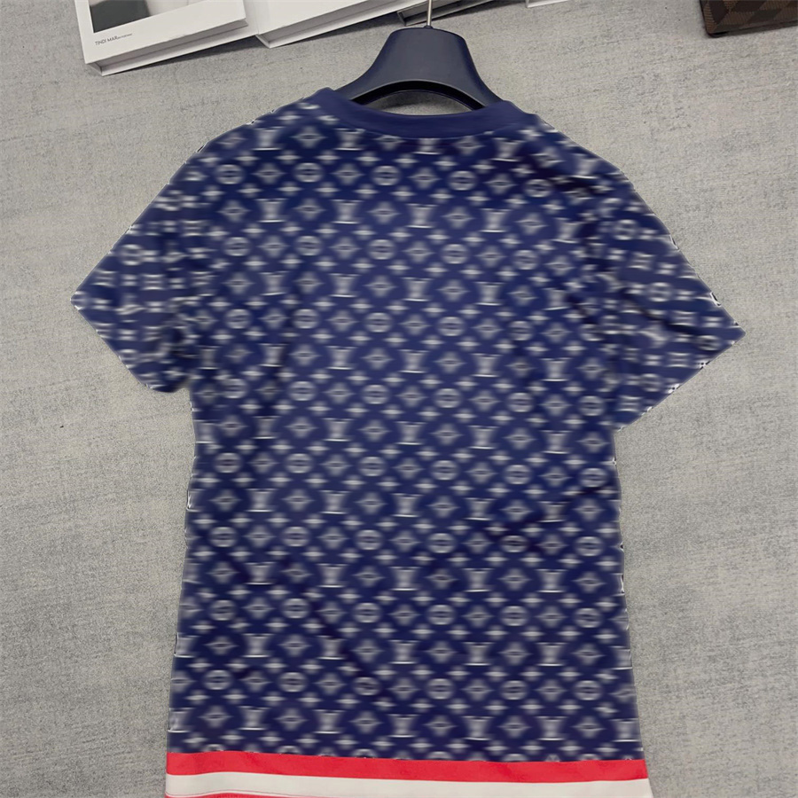 Damska koszulka designerska ubrania lekka luksusowa klasyczna marka modowa lato luźne top niebiesko-biały kontrastowy łańcuch na wzory z krótkim rękawem