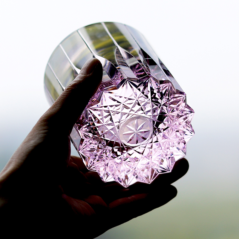 豪華な純粋なK9光学クリスタルガラス日本の江戸キリコハンドカットウイスキーワイングラスハンドカットからワイングラスカップ7オンス