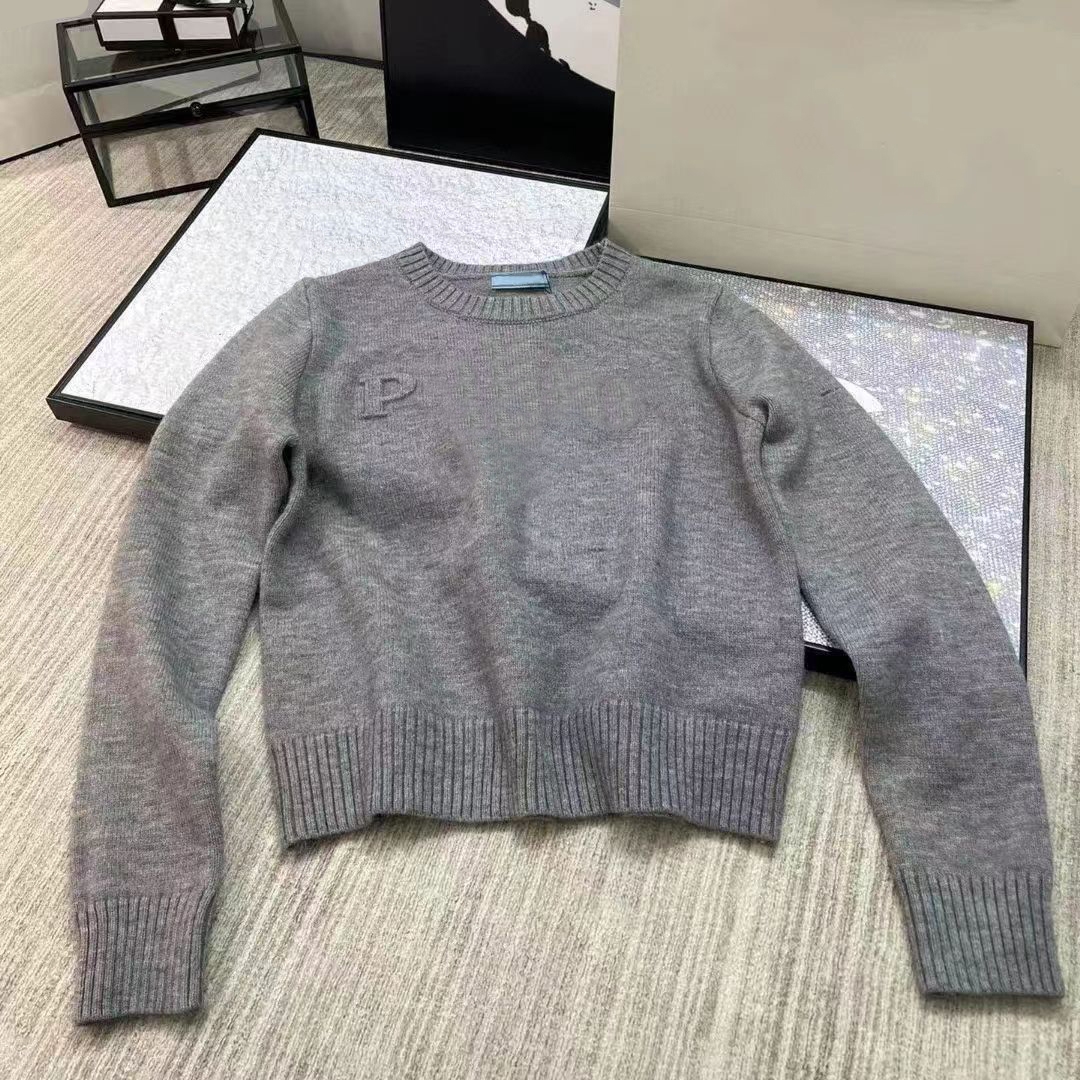 Projektantka mody Kardigan Sweter jesienny zima litera Knit Sweter Wysokiej jakości stały kolor O-Neck swobodny dzianinowy projektant SWEATER Women Pullover