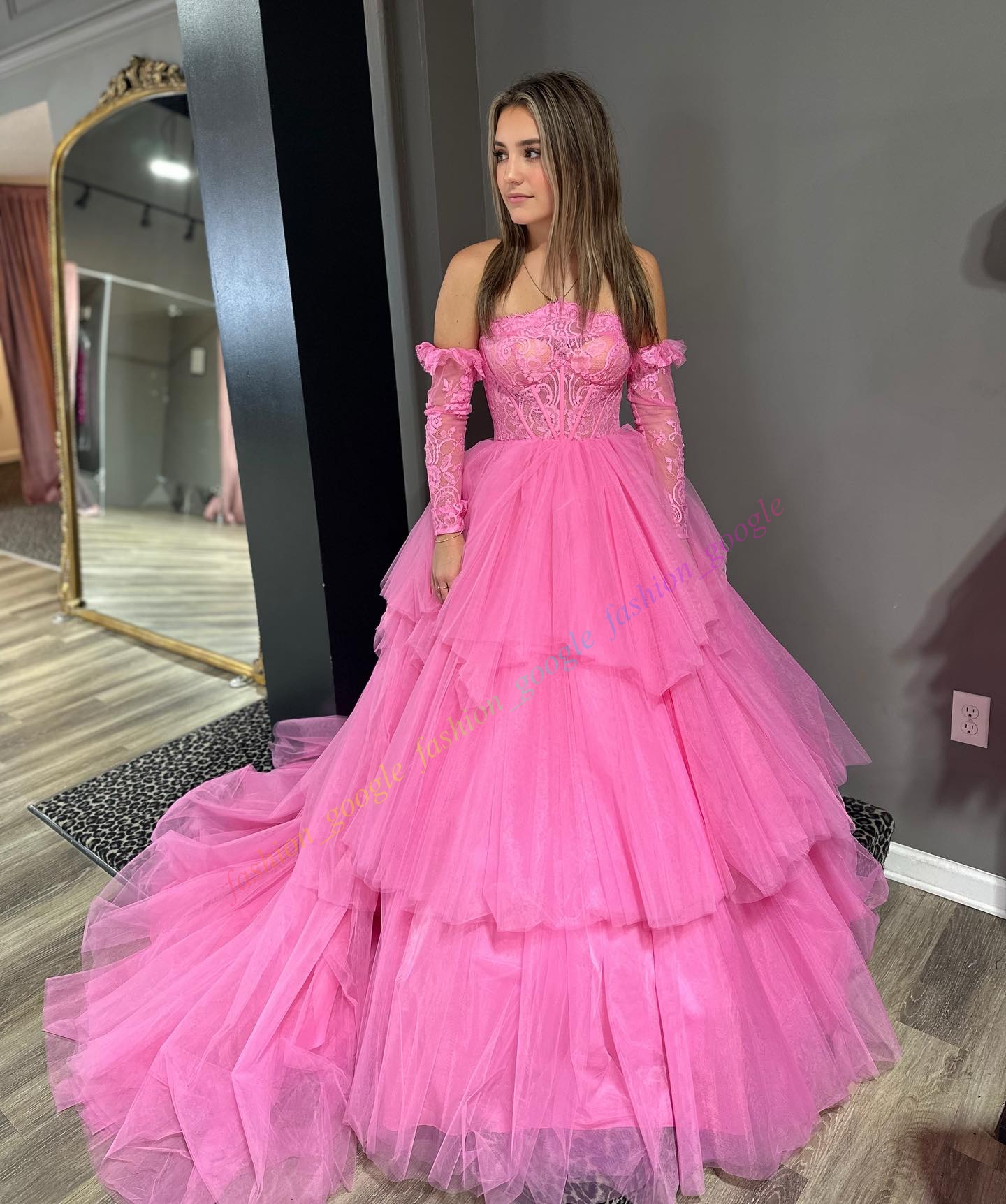 Vestido de baile de tule em camadas, espartilho de renda pura, manga destacável, vestido de baile Quinceanera, concurso, evento formal, ocasião especial, gala, tapete vermelho, vestido de passarela