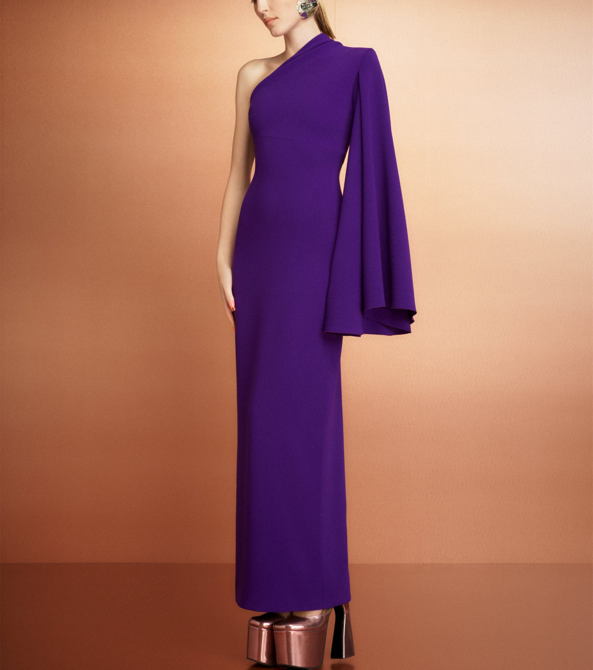 Eleganckie długie fioletowe sukienki wieczorne z krepami z rozciętą pochwą jedno ramię w błękotnięciu zamek błyskawiczny