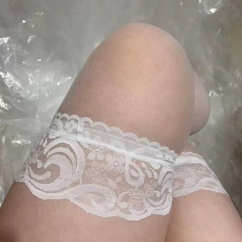 Chaussettes Bonneterie es femmes Sexy dentelle bas grande taille haute élastique cuisse haute chaussettes Transparent sur genou chaussette tentation collants YQ240122