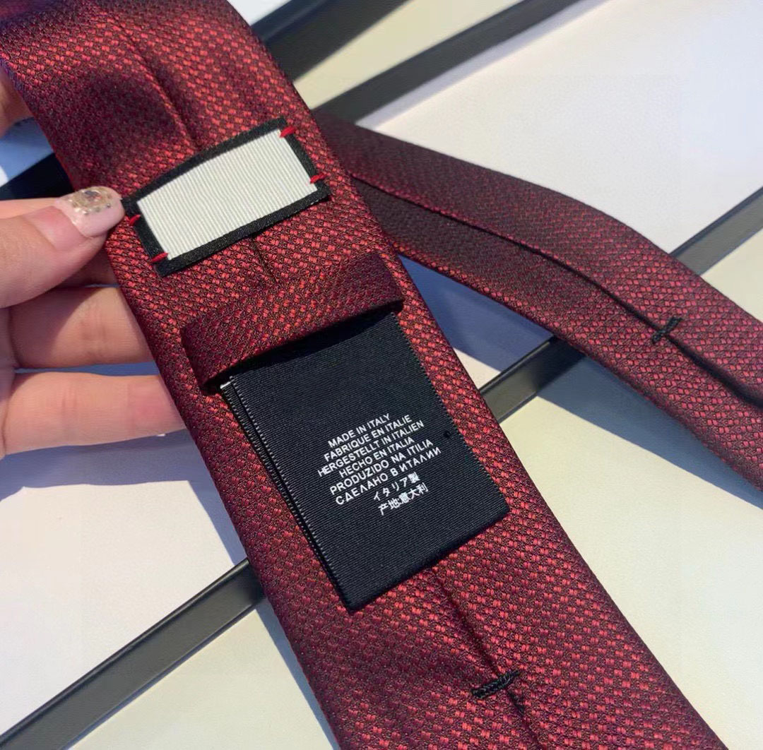Luksusowy projektant męski krawat jedwabny krawat mały projektant pszczół krawat g liter aldult jacquard impreza weselna