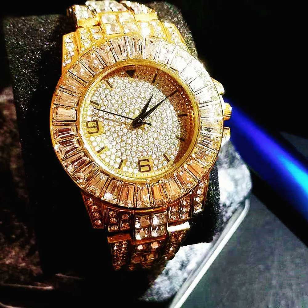 Outros 2 pçs / set Iced Out Tennis Pulseira para Homens Mulheres Luxo Pretty Fashion Bling Gold Ladies Mulheres Relojes Para Mujer YQ240122