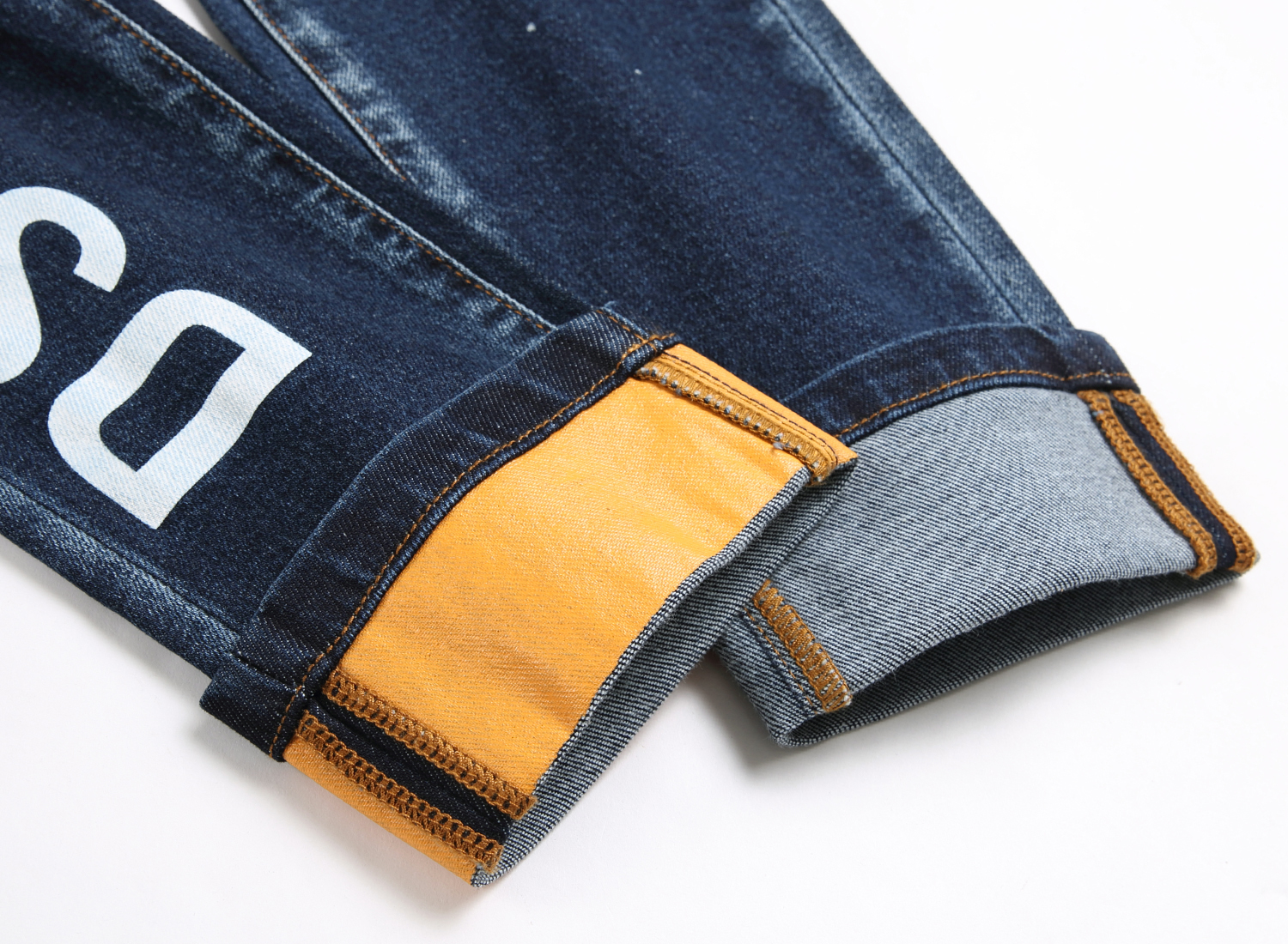 Jeans pour hommes en détresse skinny jeans créateur de mode Slim Fit Washed Motocycle Denim Pantalon Pantalon Biker Hip Hop 1032