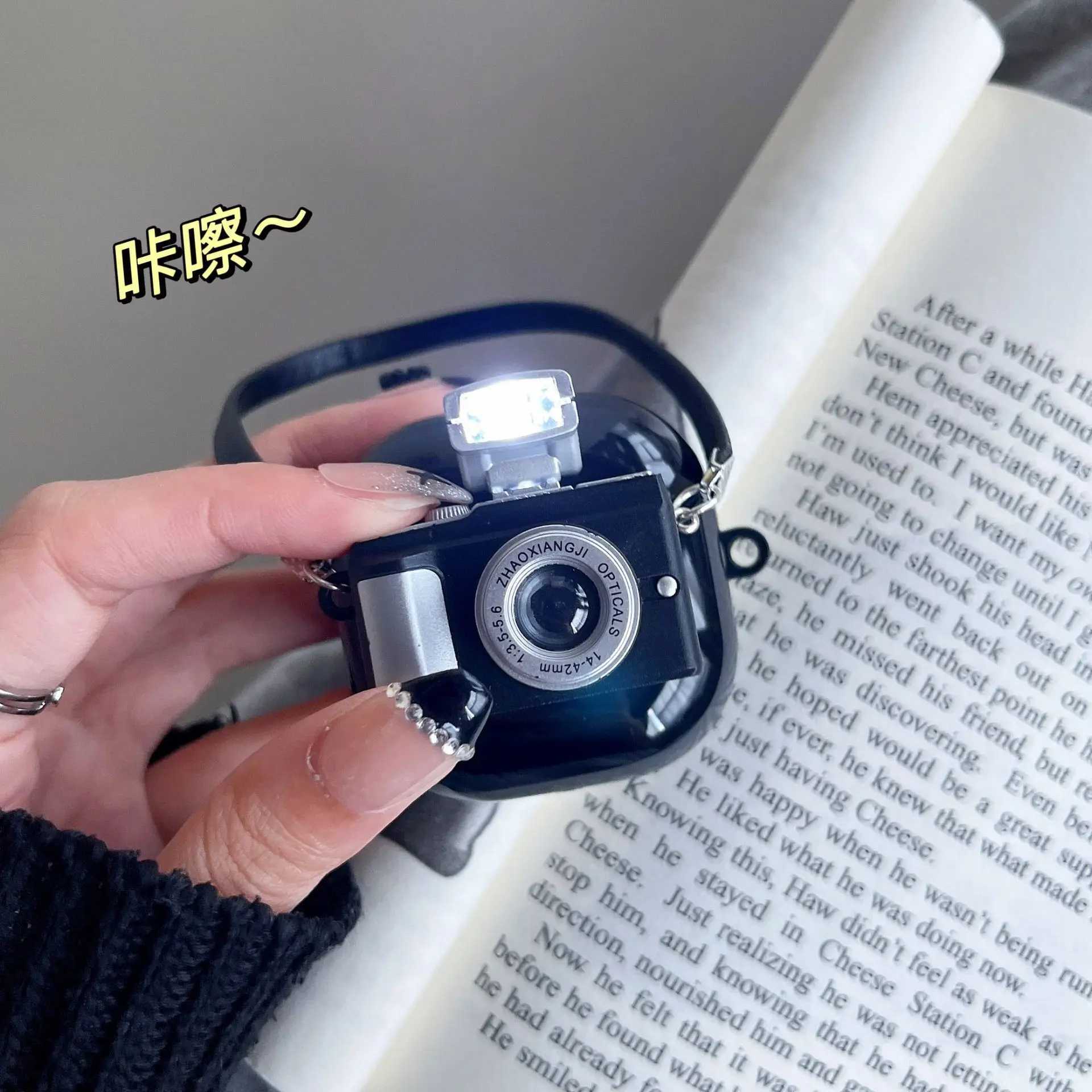 Cell Phone Cases For Samsung Galaxy Buds Fe Case Cute Flash Light Camera Earphone Case With Strap For Buds Live Buds2 2Pro TPU Headphone Bags