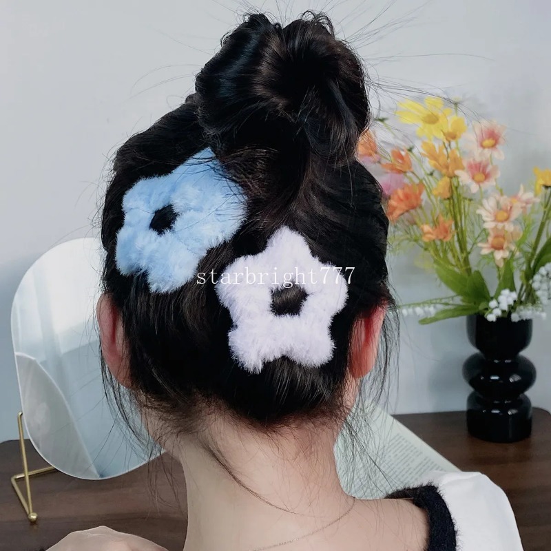 Plush Velvet Star Hair Clips for Girls Women Cute Metal Hollow BB Barrettes Hair Accessories Headwear Snap Clip