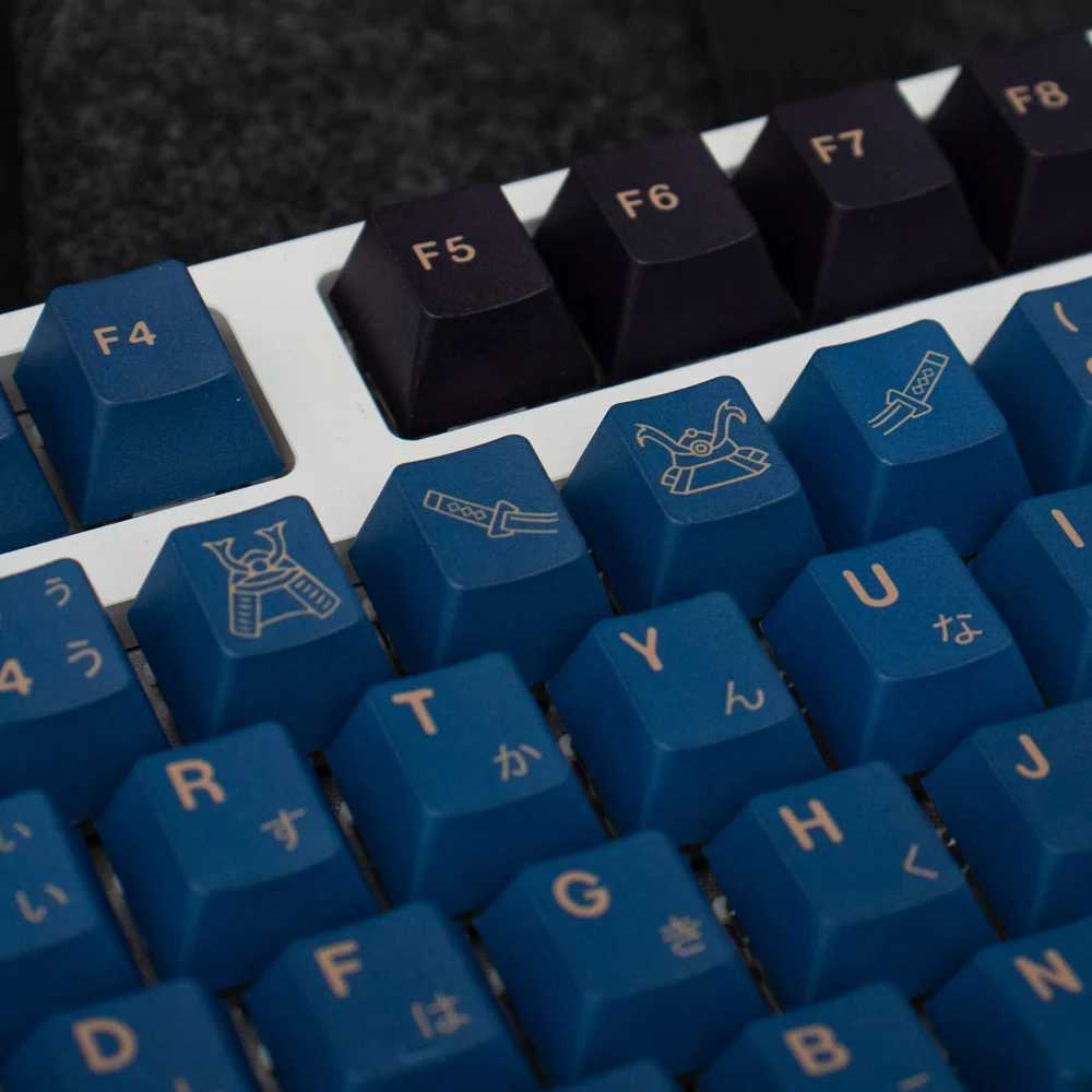 Teclados Teclados GMK 130 teclas Blue Samurai English Keycaps DYE SUB Mx Switch Teclado de jogo mecânico Cherry Profile Keycap ISO ENTER Anne GK61 YQ240123