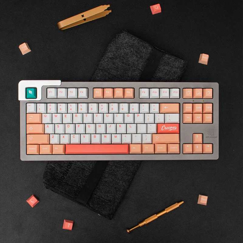 Tangentbord tangentbord GMK Peaches Cream Stor uppsättning Cherry Profile PBT KeyCap Dye-Sub English Custom Personality KeyCaps för mekaniskt tangentbord 61/64/ YQ240123