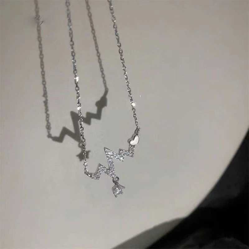 Pendant Necklaces Korean Fashion Zircon ECG Pendant Necklace for Women Shiny Moon Butterfly Choker Clavicle Chain Girls Wedding Party Jewelry Gift YQ240124