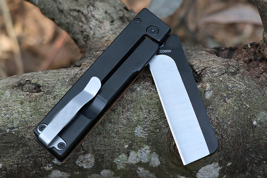 M7704 av högsta kvalitet M7704 FLIPPER Fällkniv 3CR13MOV Satin Razor Blade Trä/Stålhandtag utomhus camping Vandring EDC Pocket Knives med detaljhandelslådan