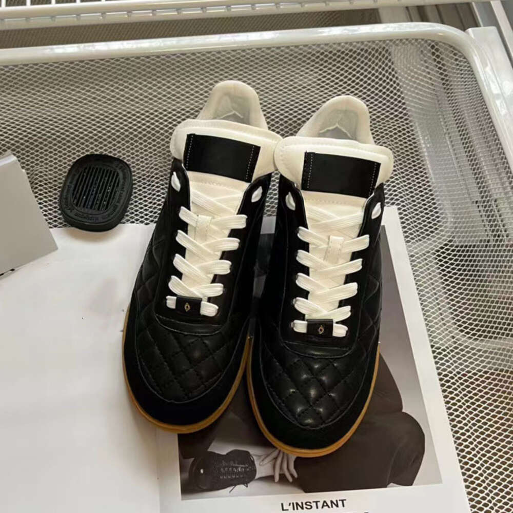 نسخة عالية من Xiaoxiangfeng Lingge Lace Up غير الرسمي أحذية رياضية حقيقية من الجلد السميك الوحيدة الجري أحذية التدريب الألماني أحذية القناة الصغيرة