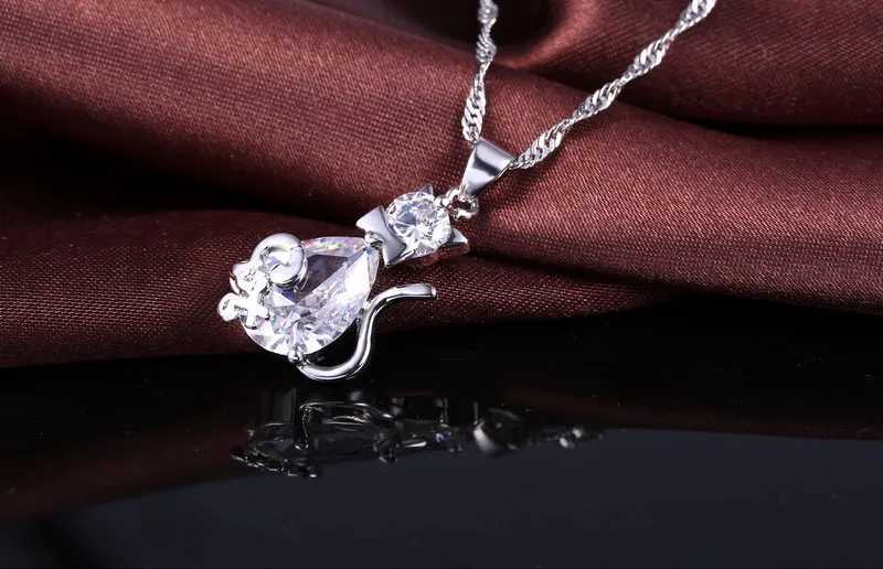 Hangertjeskettingen Mooi Kerstverjaardagscadeau voor meisjes 925 sterling zilver Kleur Kubieke Zirkonia Schattige Kat Hanger Ketting Oorbellen Sieradenset YQ240124