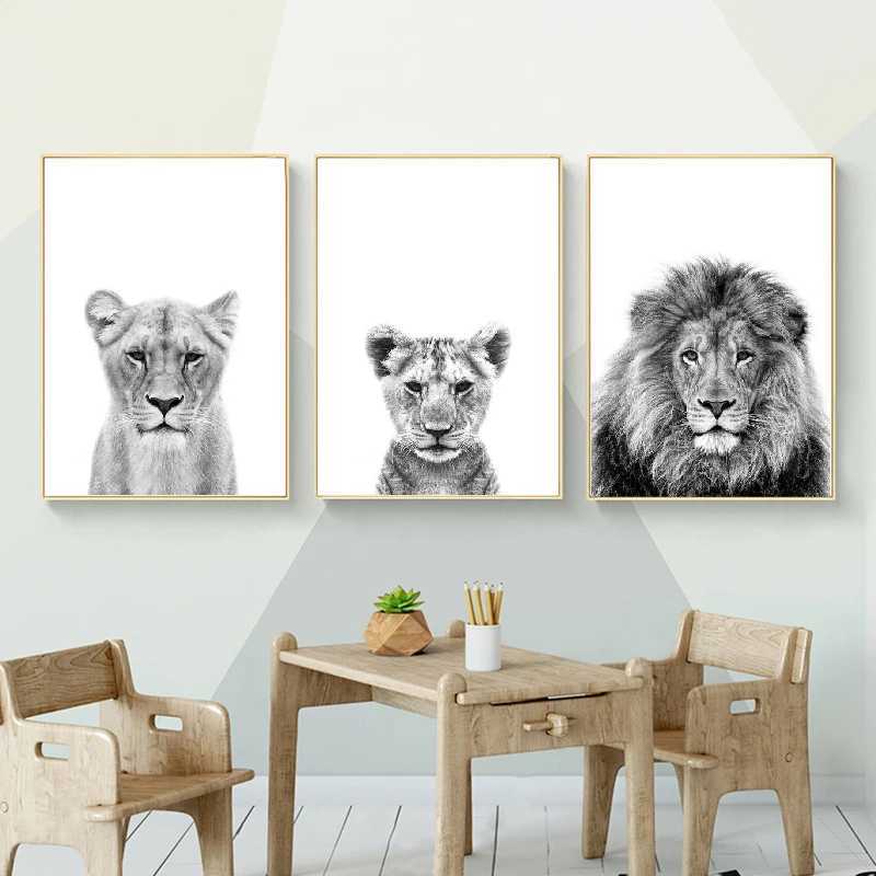 Peintures lion cub imprimer en noir et blanc lionne animaux affiches safari nursery décor mural bébé animal enfant art mur