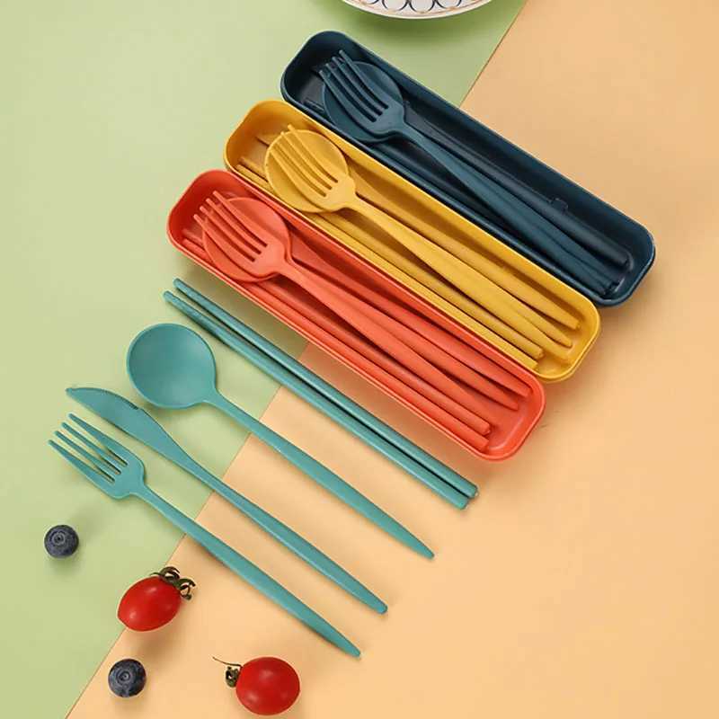 Camp Kitchen Japanese Wheat Straw Portable Tableware Set Knives Forks Spoons Chopsticks Outdoor Camping Tableware Set for Children YQ240123