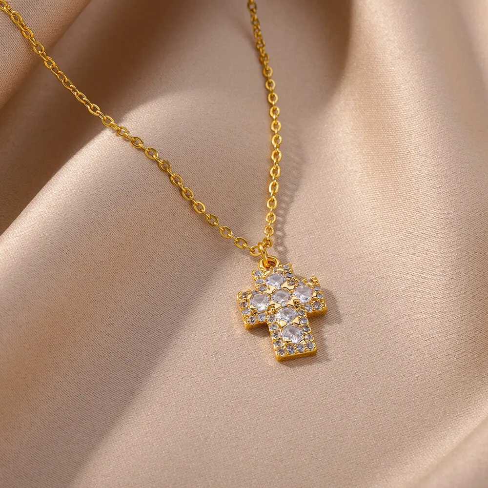 Pendant Necklaces Zircon Jesus Cross Pendant Necklaces For Women Stainless Steel Gold Plated Crystal Cross Necklace New Easter Jewelry Gift 2023 YQ240124