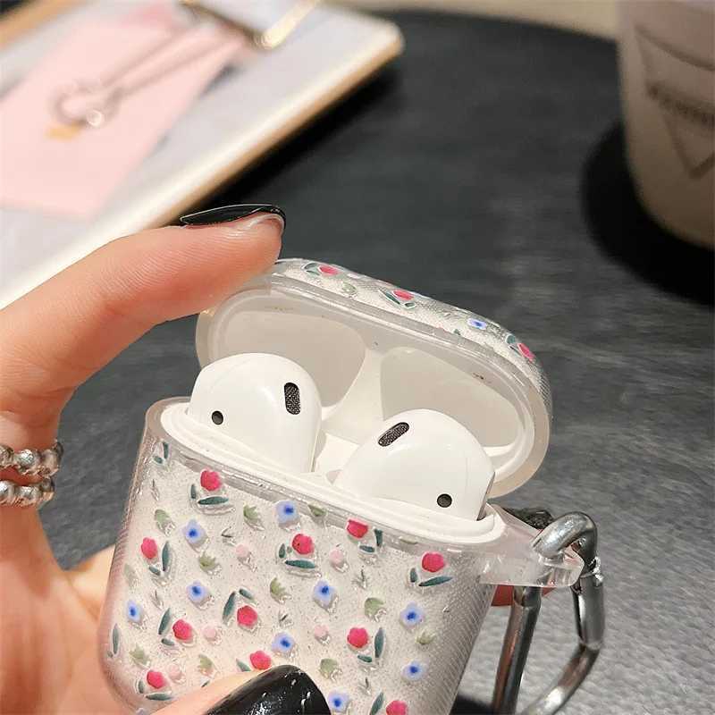 Mobiltelefonfodral Ins Heart Flower Bling Glitter Soft TPU Earphone Fall för AirPods Pro 2nd Generation Air Pods 1 2 3 Cover Accessories Keychain