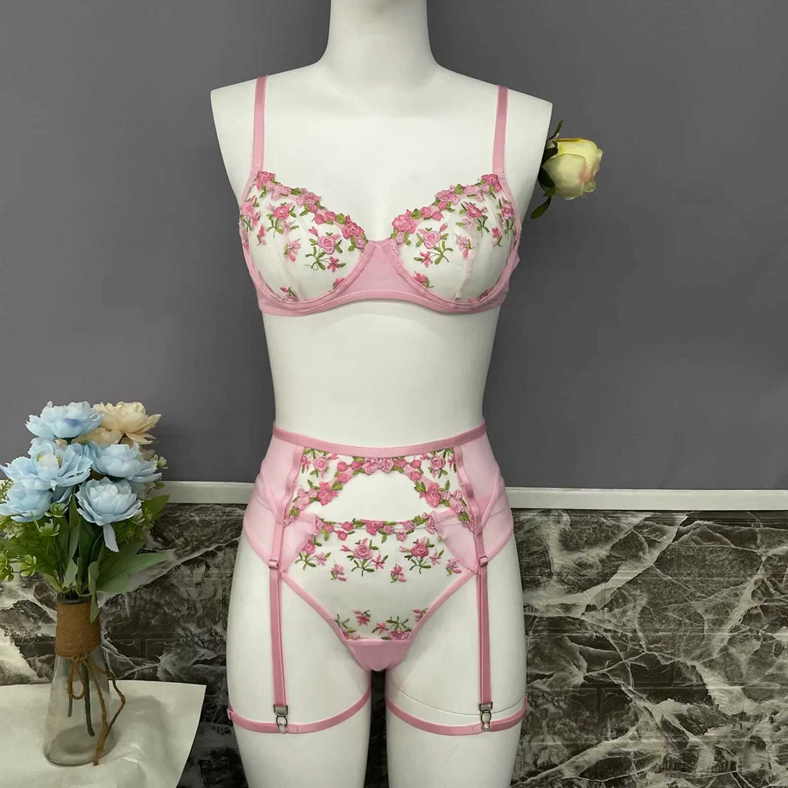 Sexy Set Lady's Fantasy Mesh Transparent Schwere Stickerei Floral Dessous Set Sexy Unterwäsche Frauen 3 Stück Intim Desire Hot Girl 18