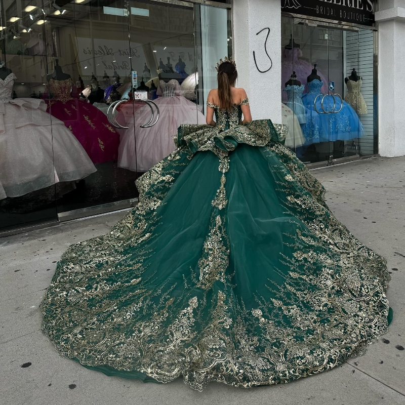 Изумрудно-зеленые блестки с открытыми плечами Платья Quinceanera Бальное платье Золотые аппликации Кружева из бисера Мексиканские сладкие 16 платьев 15 Anos