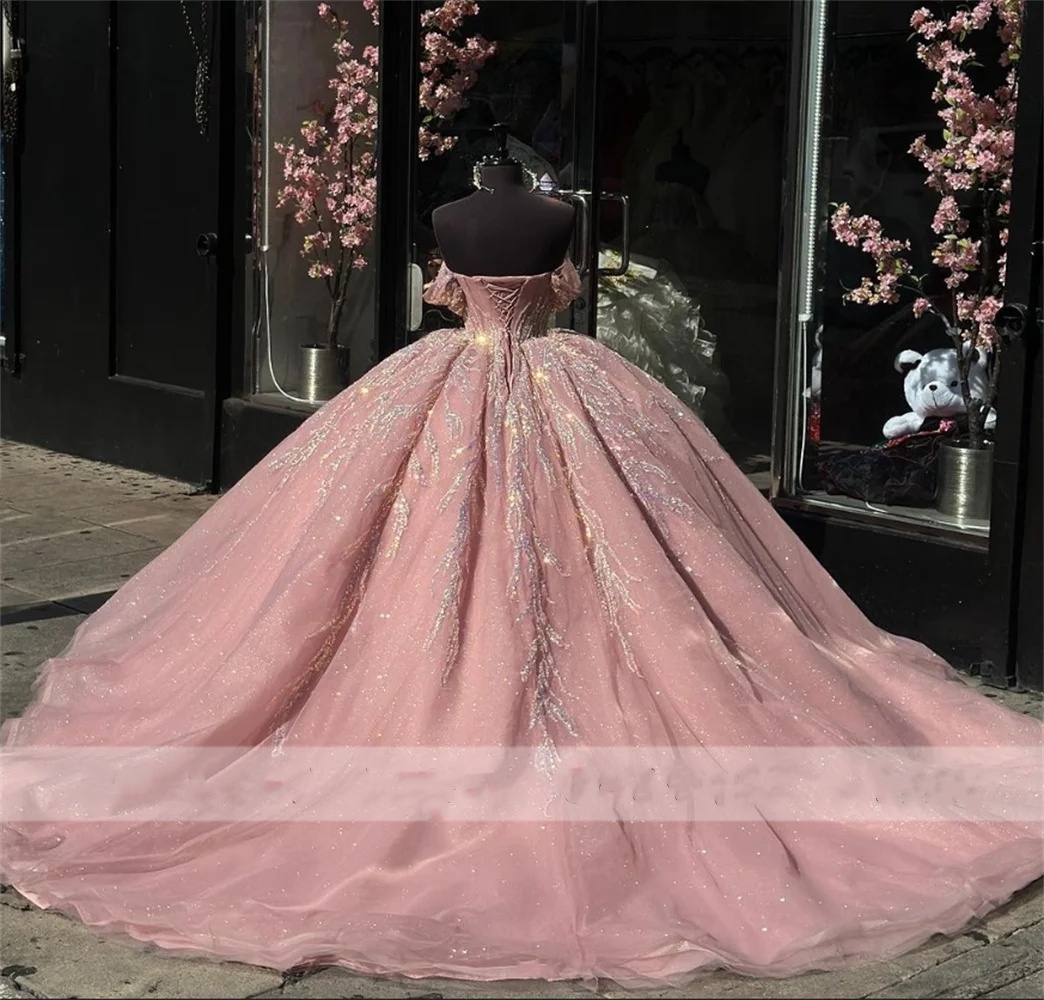 Pink Lace Appliquees Quinceanera Dresses Ball Gown 2024 Off Shoulder Beaded Sweet 16 Dress Birthday Gowns Vestidos De 15 Anos