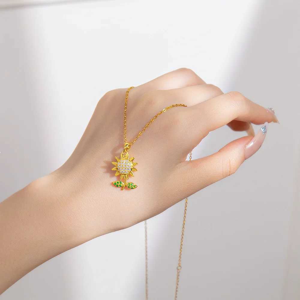 Hänge halsband söta gyllene solros zirkon hänge halsband unikt innovativa kvinnor modtillbehör personlighet smycken specifika gåvor yq240124