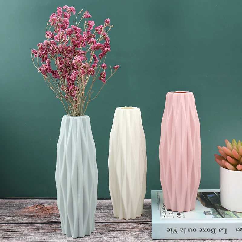 花瓶ダイヤモンドパターンプラスチック滑らかな花瓶の白いセラミック植木鉢が厚く、耐久性のあるリビングルームの寝室の家の装飾