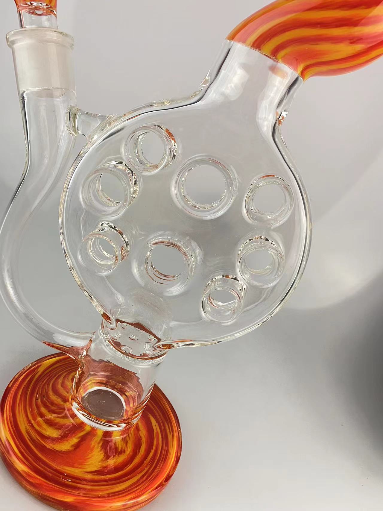 Smoking Pipes Schweizer Bong-Akzente mit feuerorangefarbener Farbe, 18 Zoll hoch, 18 mm, mit Kopfverbindung von hoher Qualität. Willkommen auf Bestellung